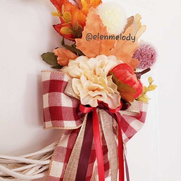 NEW Fall Handmade Wreath - Picture 4 of 7
